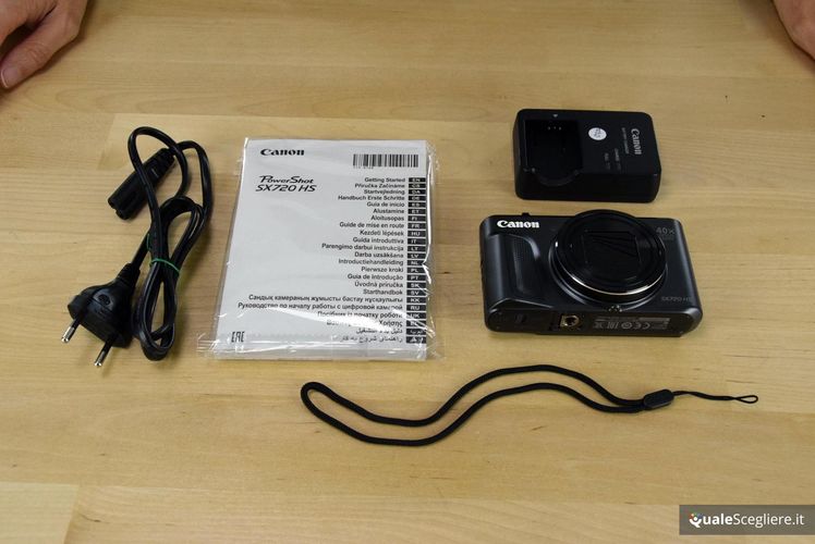 Canon PowerShot SX720 HS