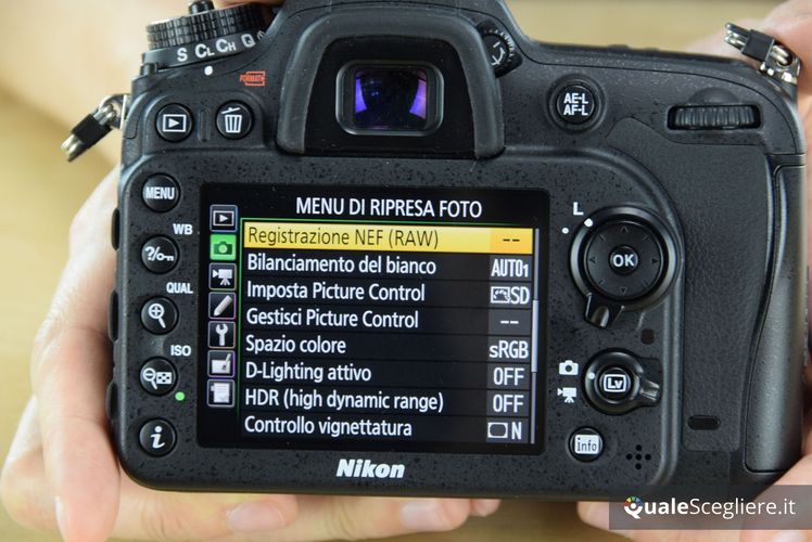 Nikon D7200 Nikkor 18-140 VR