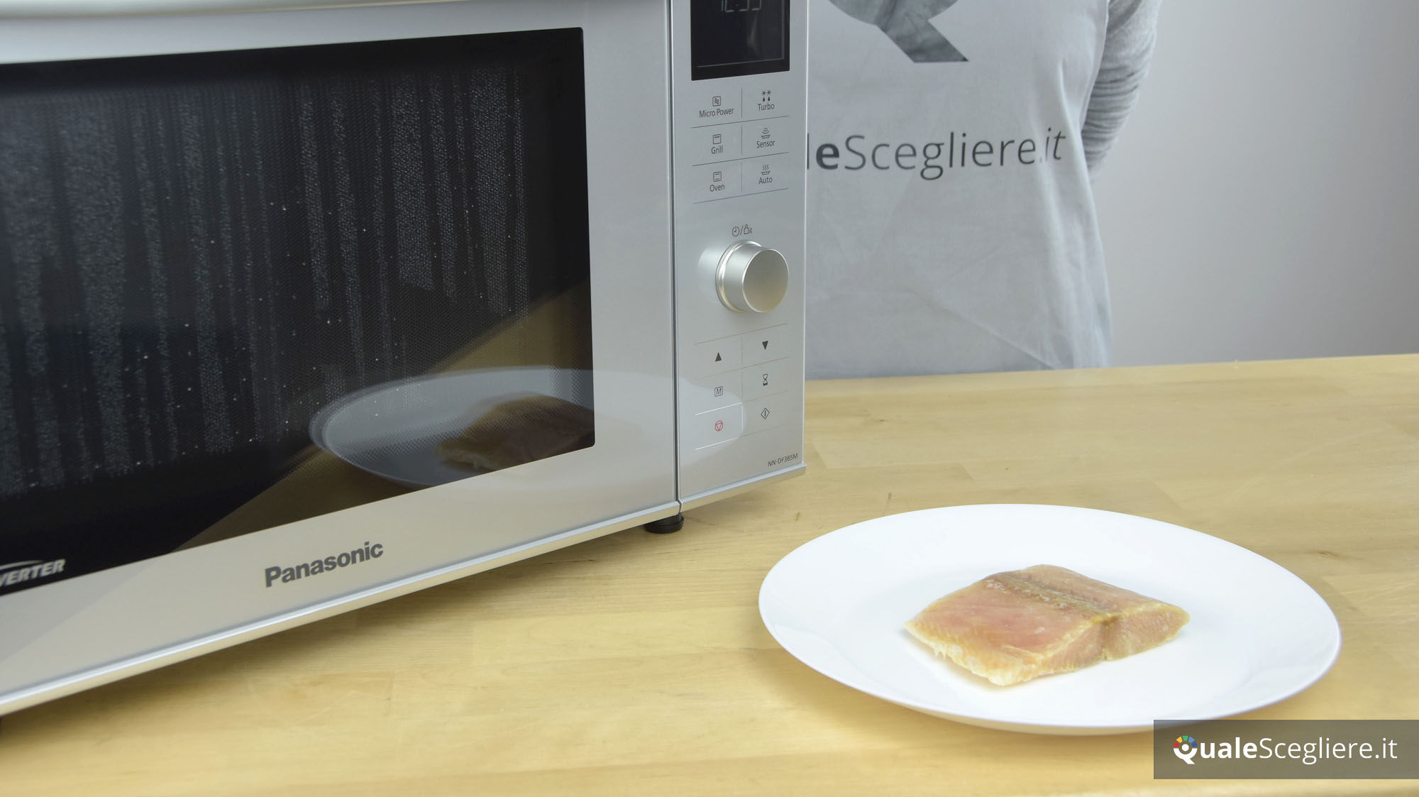 Panasonic NN-DF385M