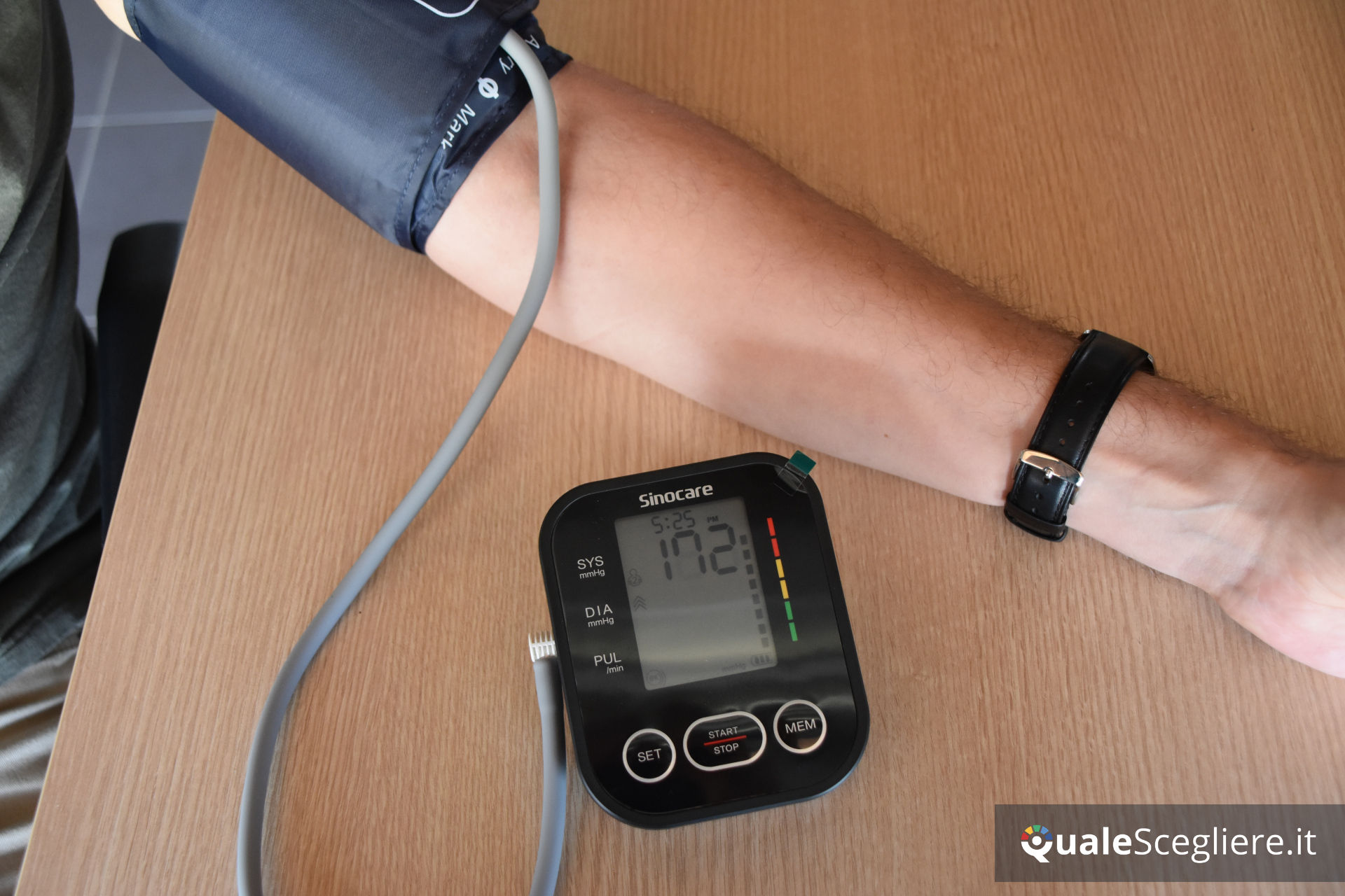 Sinocare Misuratore di pressione da braccio