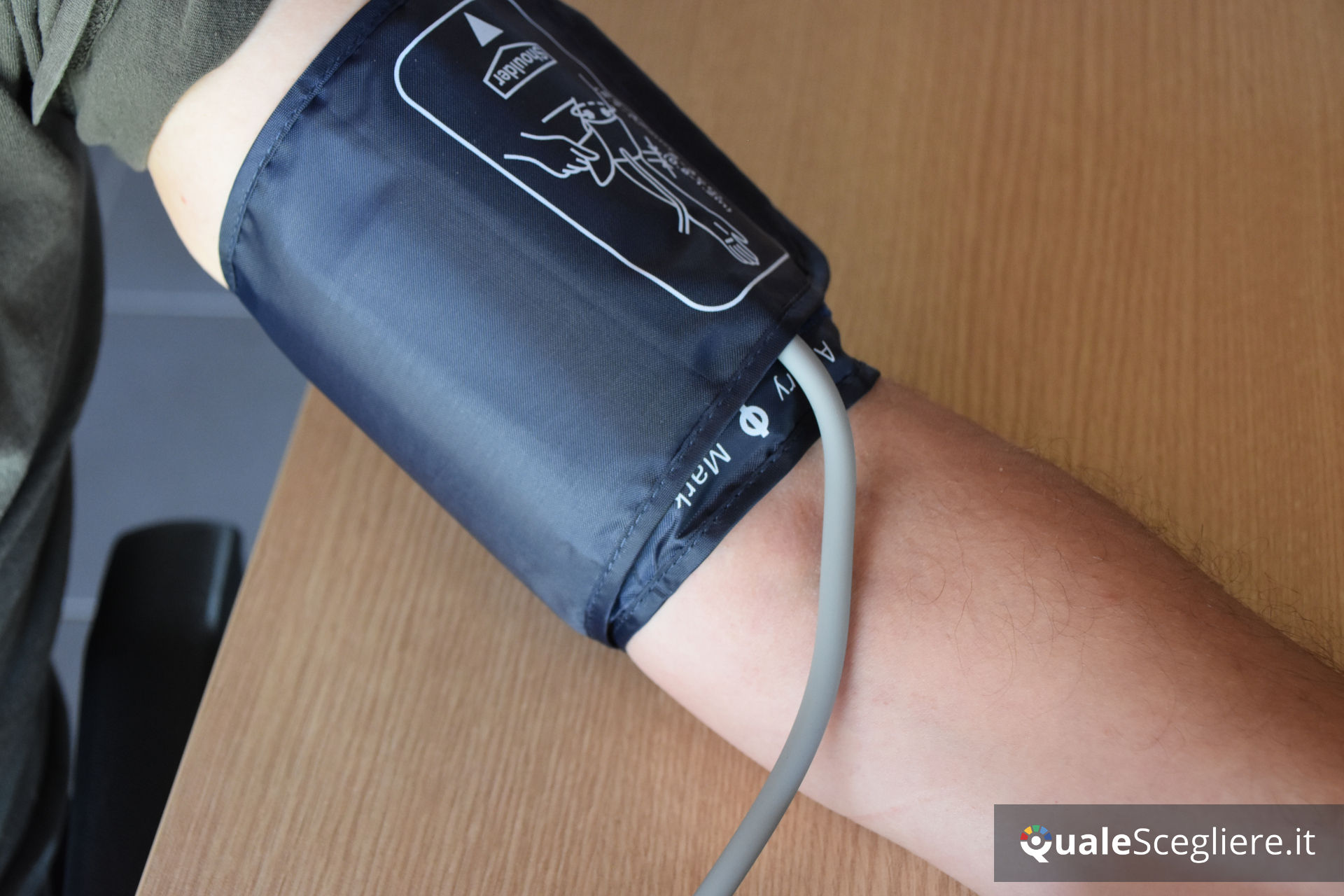 Sinocare Misuratore di pressione da braccio