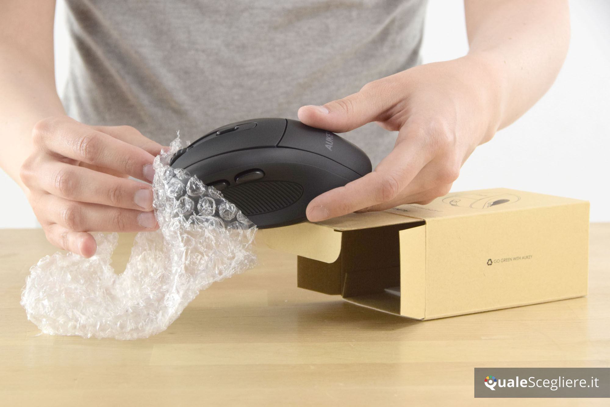 Aukey KM-W9