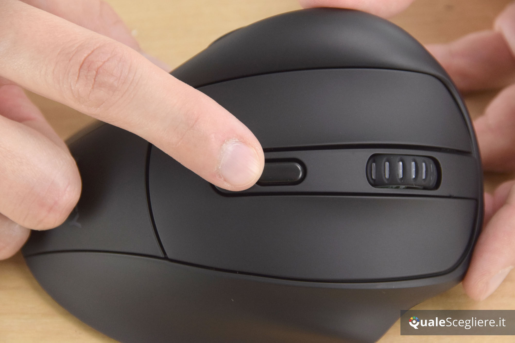 Aukey KM-W9