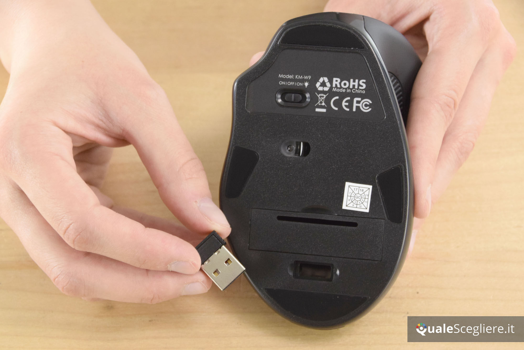 Aukey KM-W9