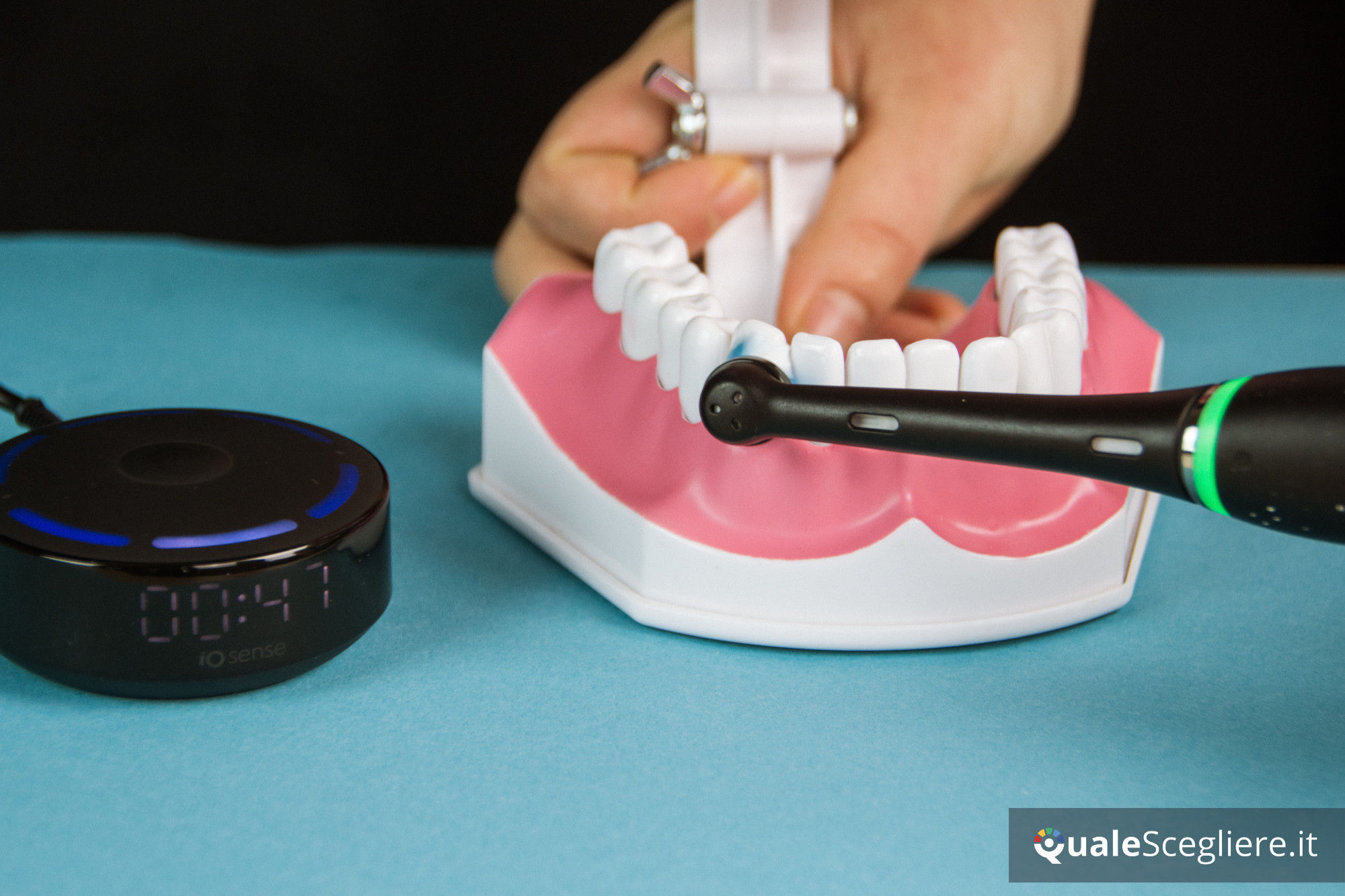 Recensione Oral-B IO Series 10 | QualeScegliere.it