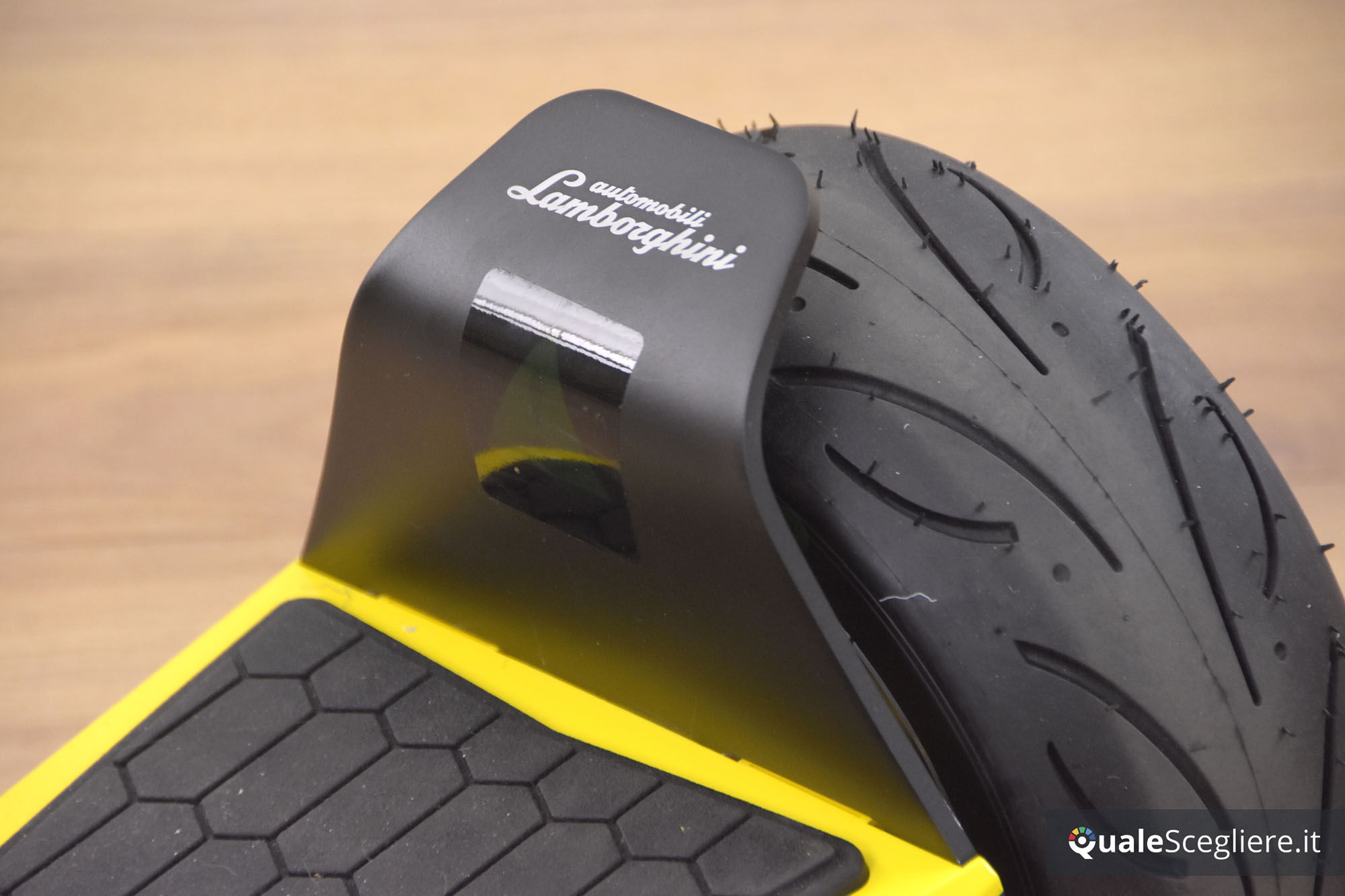 Twodots Glyboard Corse Lamborghini