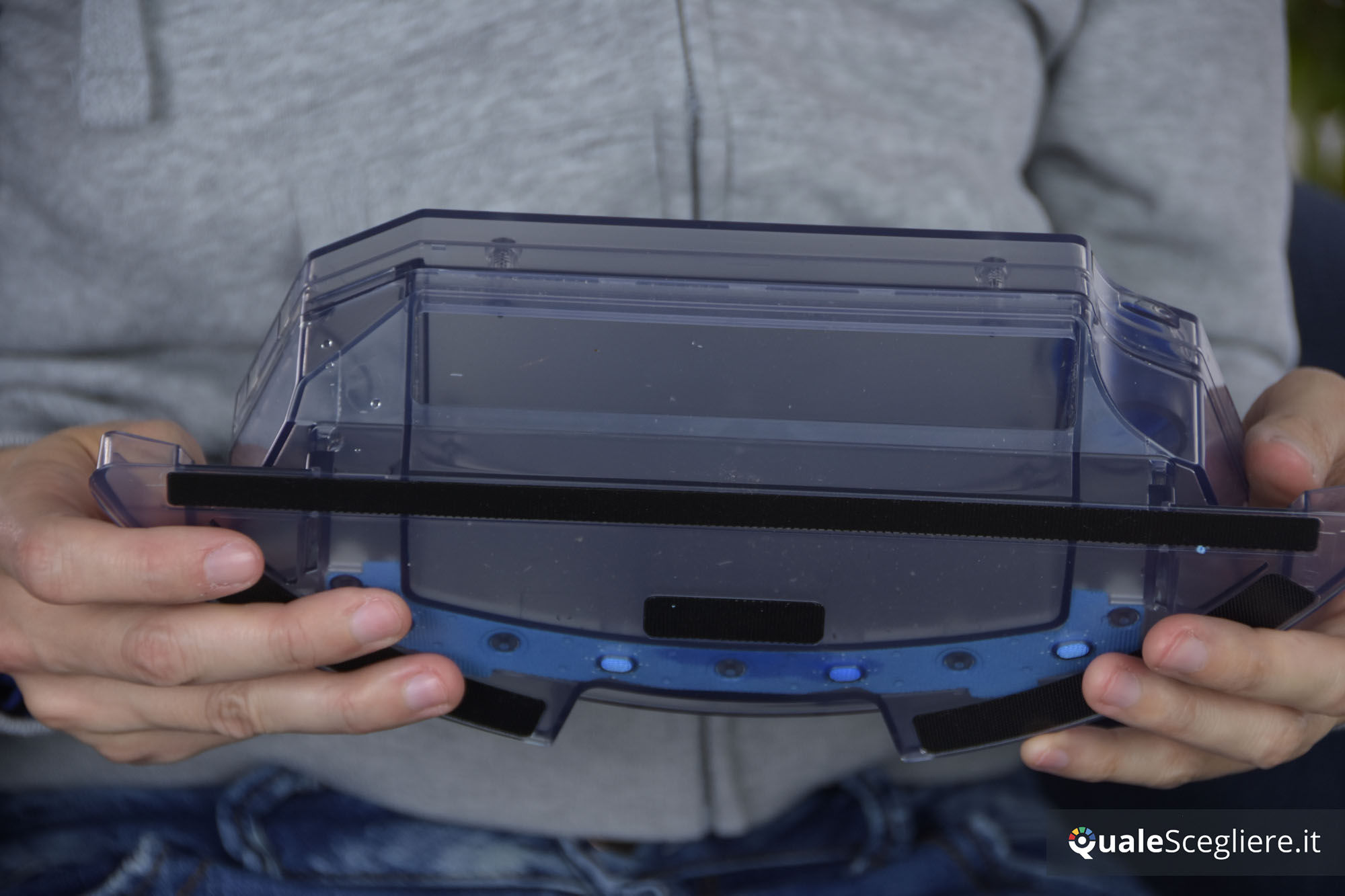 Ecovacs Robotics Deebot 715