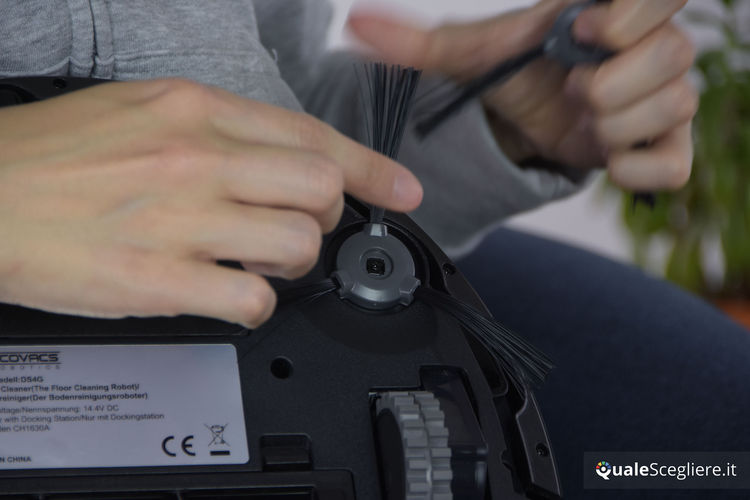 Ecovacs Robotics Deebot 715