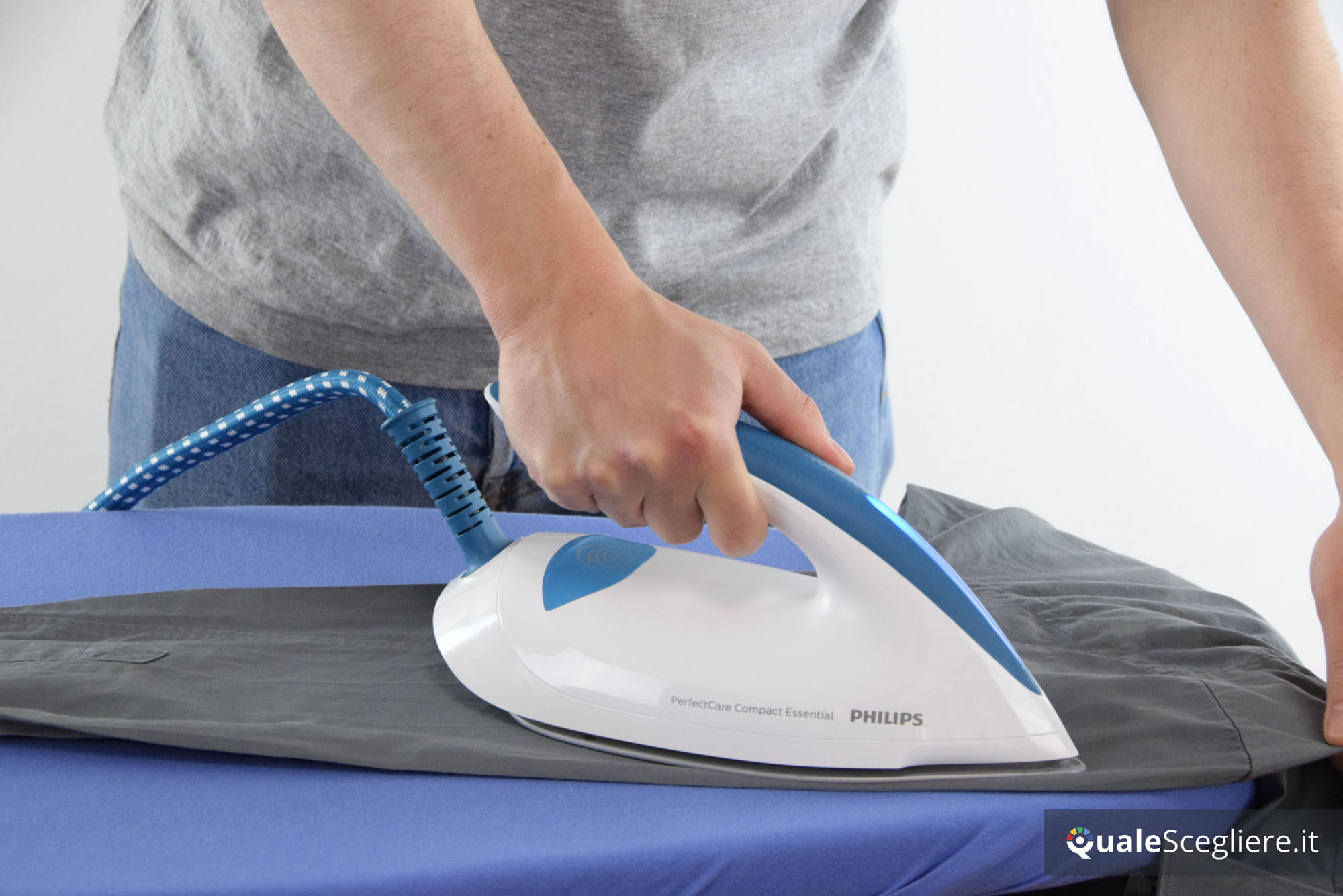 Philips GC6830/20 PerfectCare Compact Essential