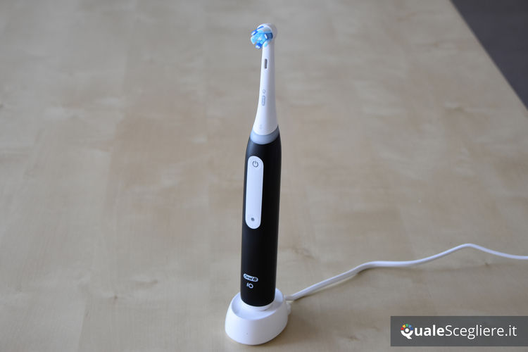 Oral-B iO Series 3