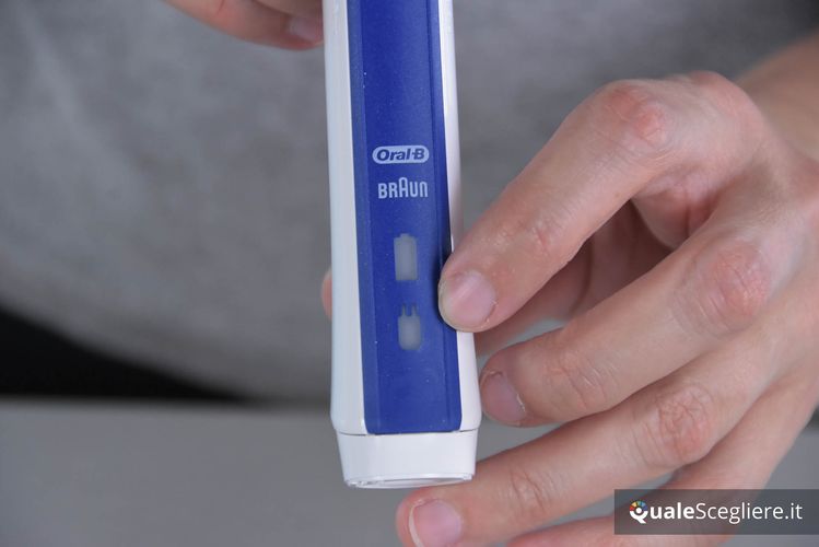 Oral-B Pro 2 2000 N CrossAction