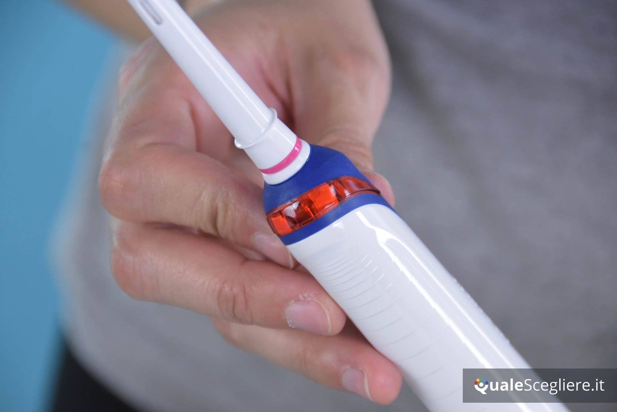 Oral-B Pro 2 2000 N CrossAction