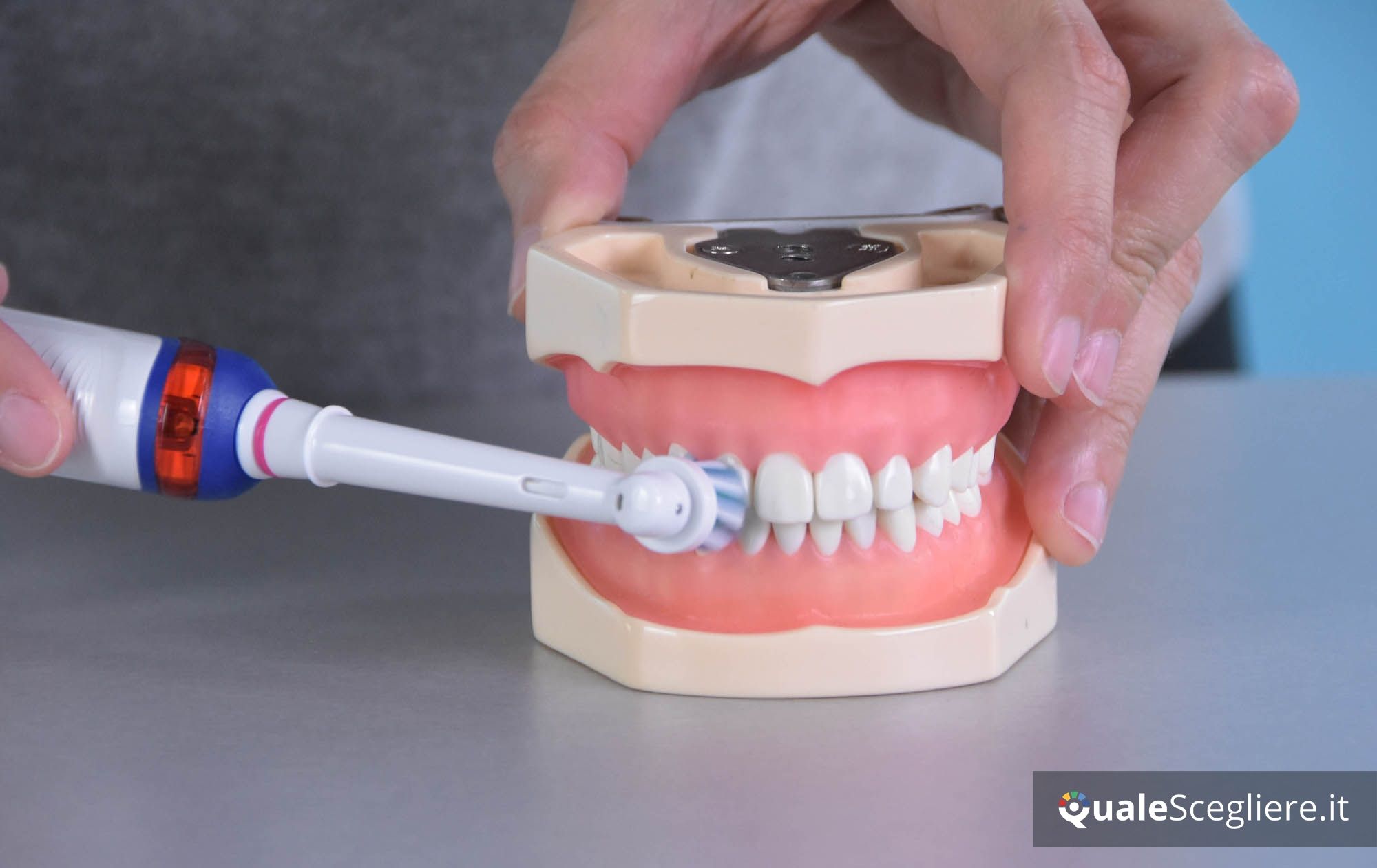 Oral-B Pro 2 2000 N CrossAction