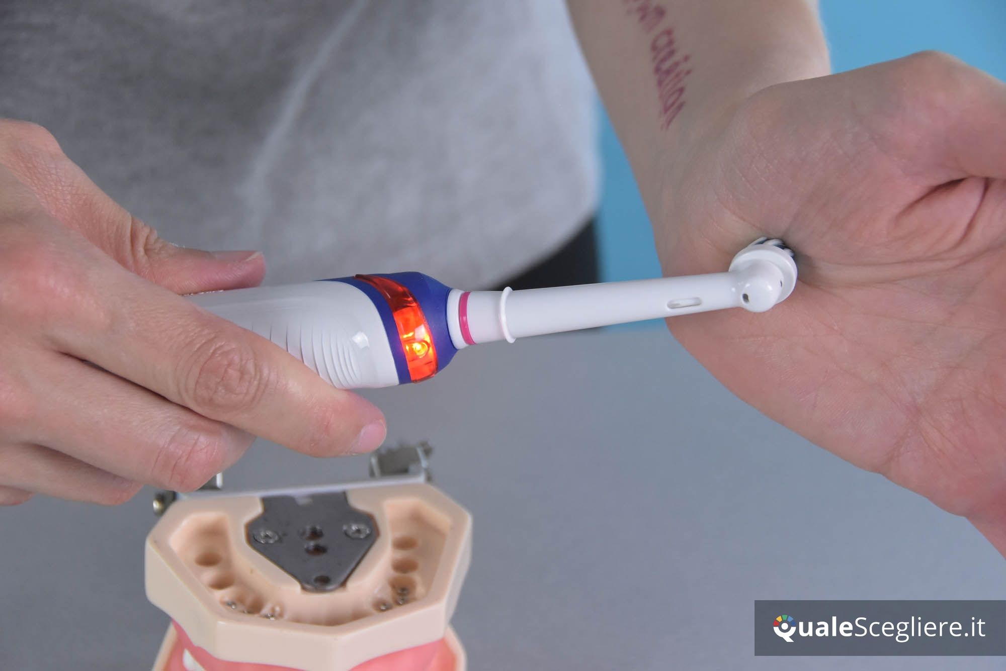 Oral-B Pro 2 2000 N CrossAction