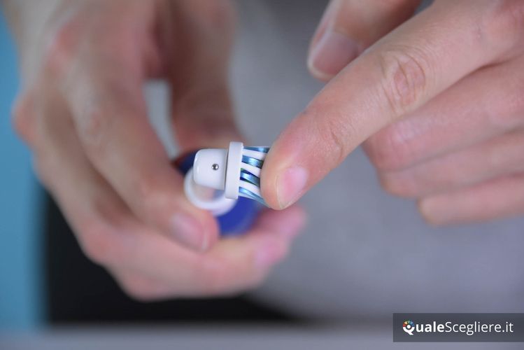 Oral-B Pro 2 2000 N CrossAction