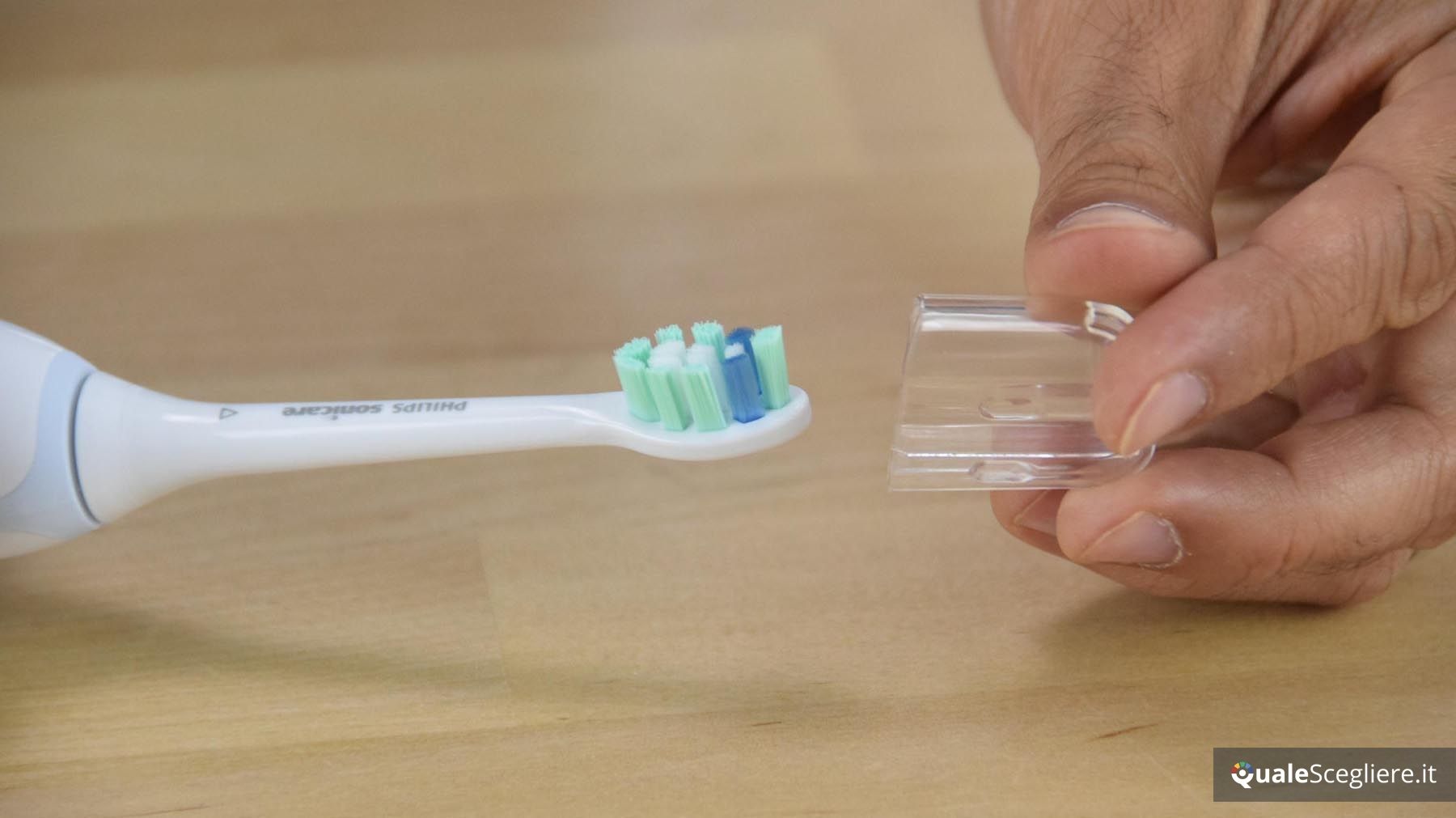 Philips HX3212/42 CleanCare Sonicare