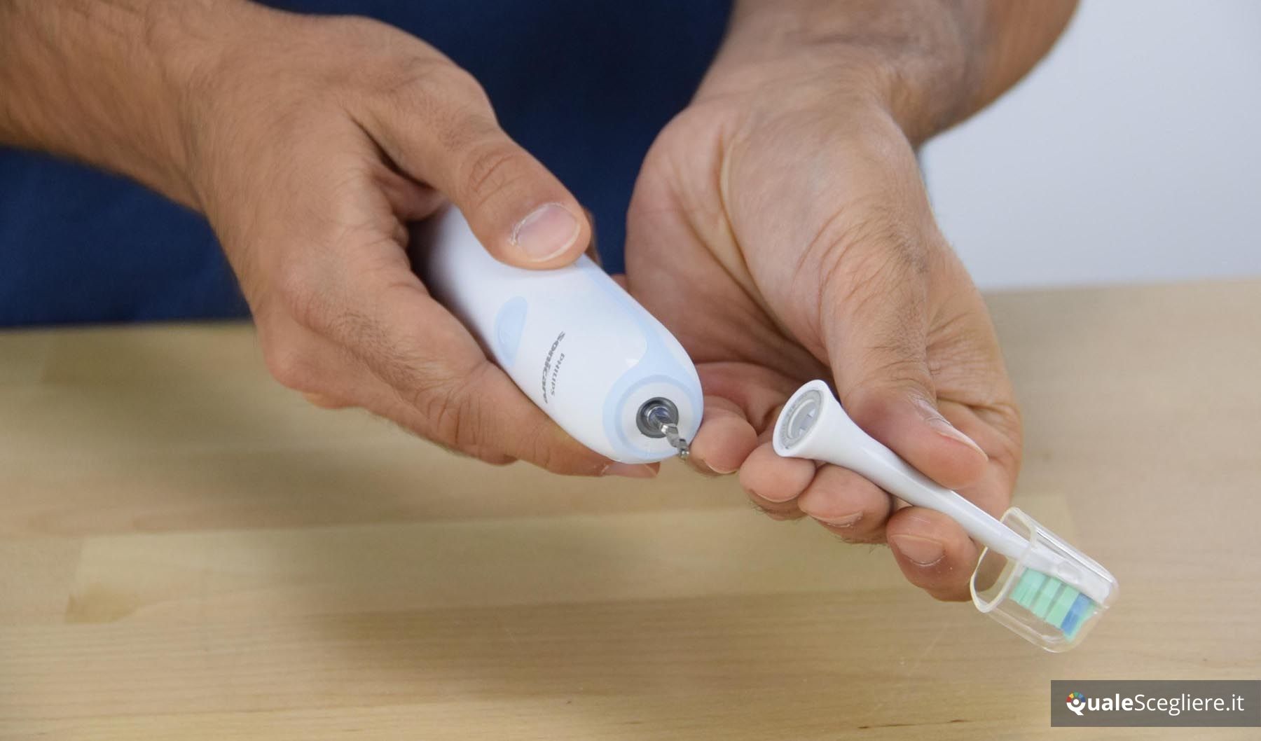 Philips HX3212/42 CleanCare Sonicare