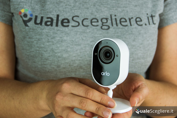 Arlo Essential Indoor VMC2040-100EUS