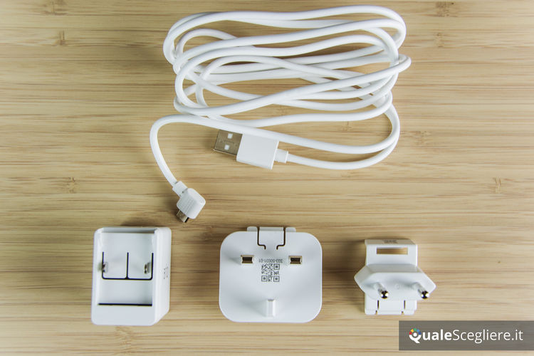 Arlo Essential Indoor VMC2040-100EUS