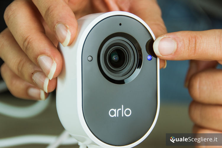 Arlo Essential Indoor VMC2040-100EUS