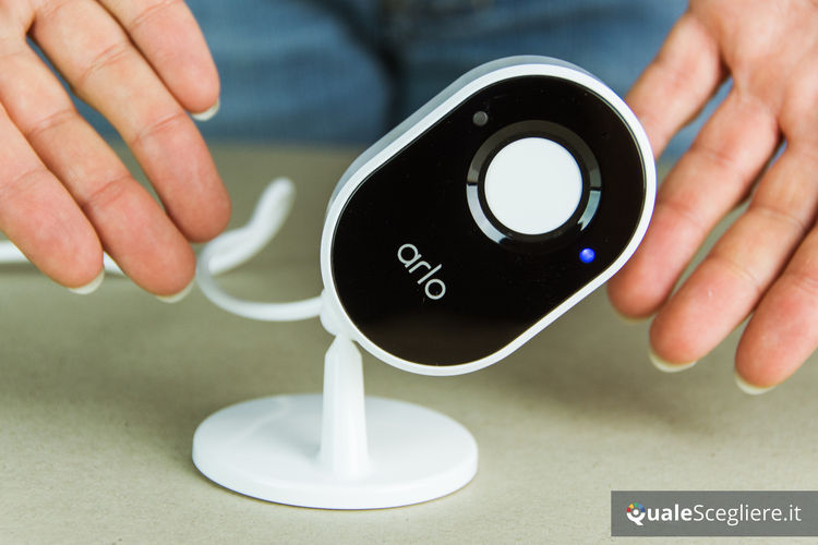 Arlo Essential Indoor VMC2040-100EUS